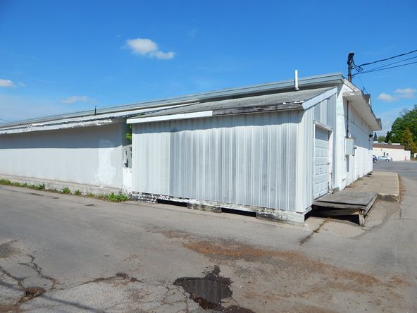 6006 New Hartford St, Wolcott, NY 14590